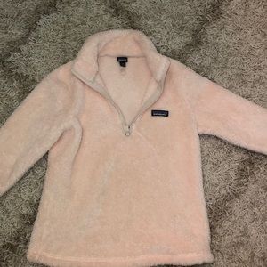 light pink/cream Patagonia half zip